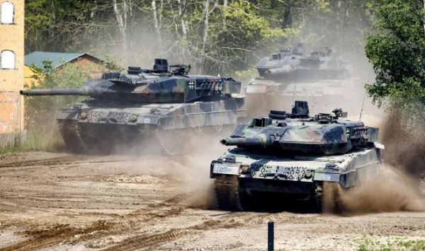 Генсек НАТО призывает создавать «более экологичные» танки с солнечными панелями