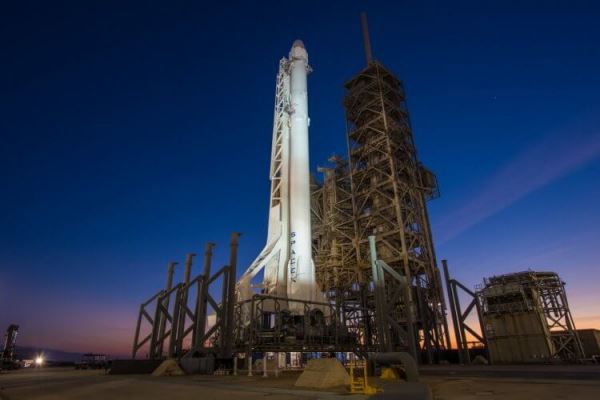 Илон Маск отправит первую пилотируемую ракету к МКС в мае