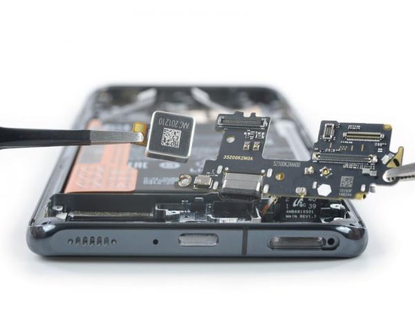 <br />
						Лучше не ломать: iFixit разобрали Xiaomi Mi 11 и выяснили тяжело ли отремонтировать смартфон<br />
					
